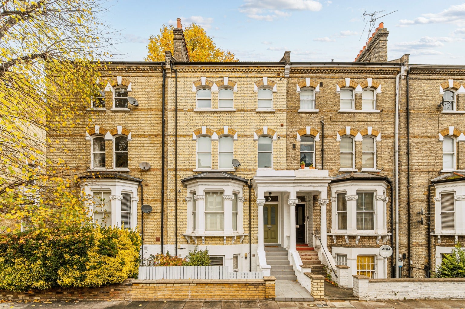 Flat Edith Road in Greater London