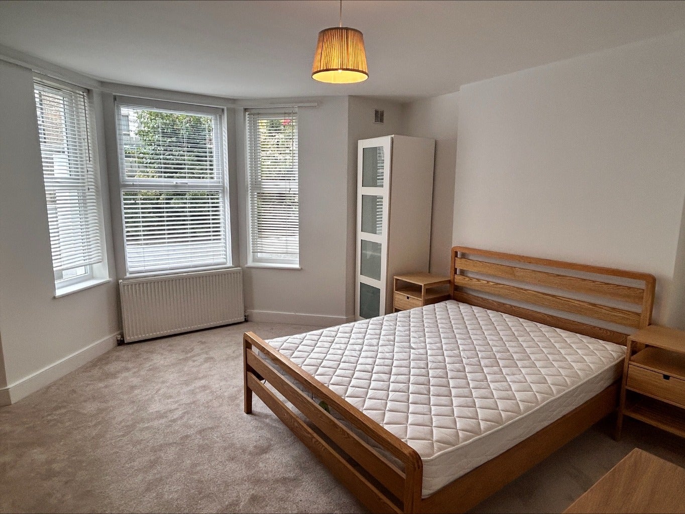 Flat Edith Road in Greater London