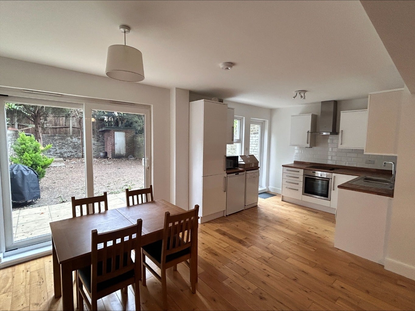 Flat Edith Road in Greater London