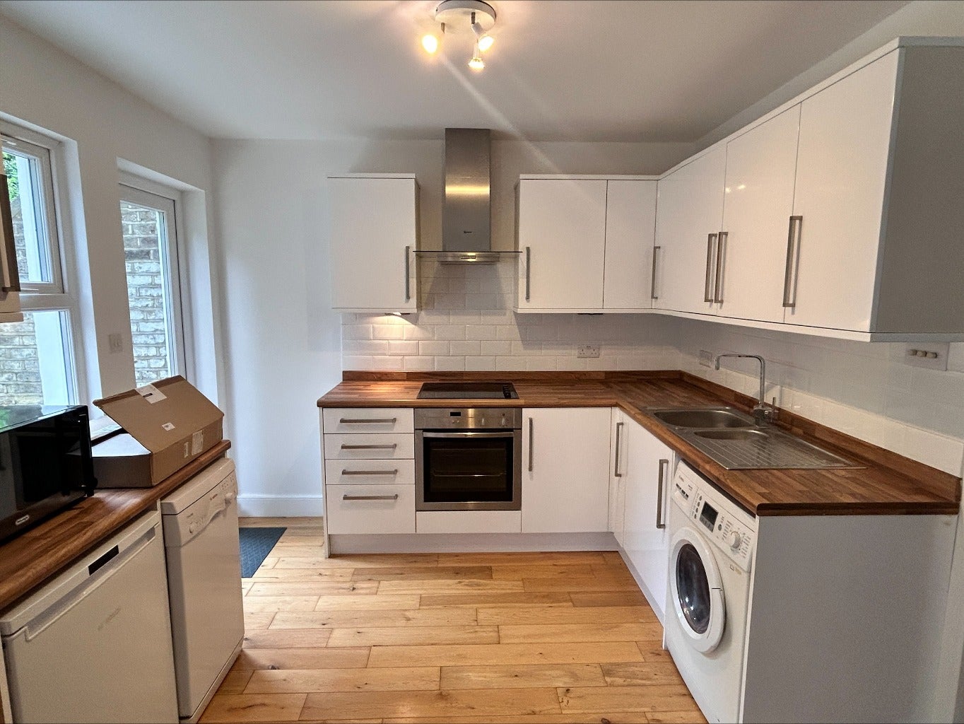 Flat Edith Road in Greater London