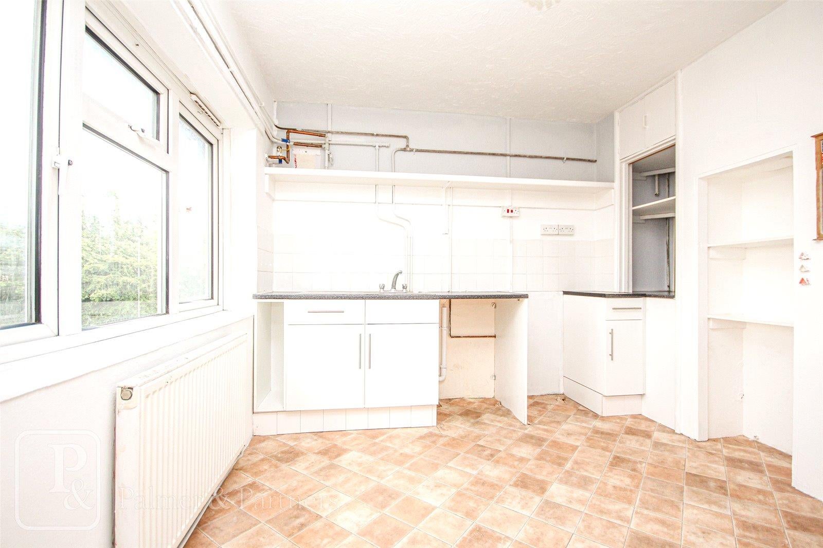 Flat Melbourne Road in Clacton-on-Sea