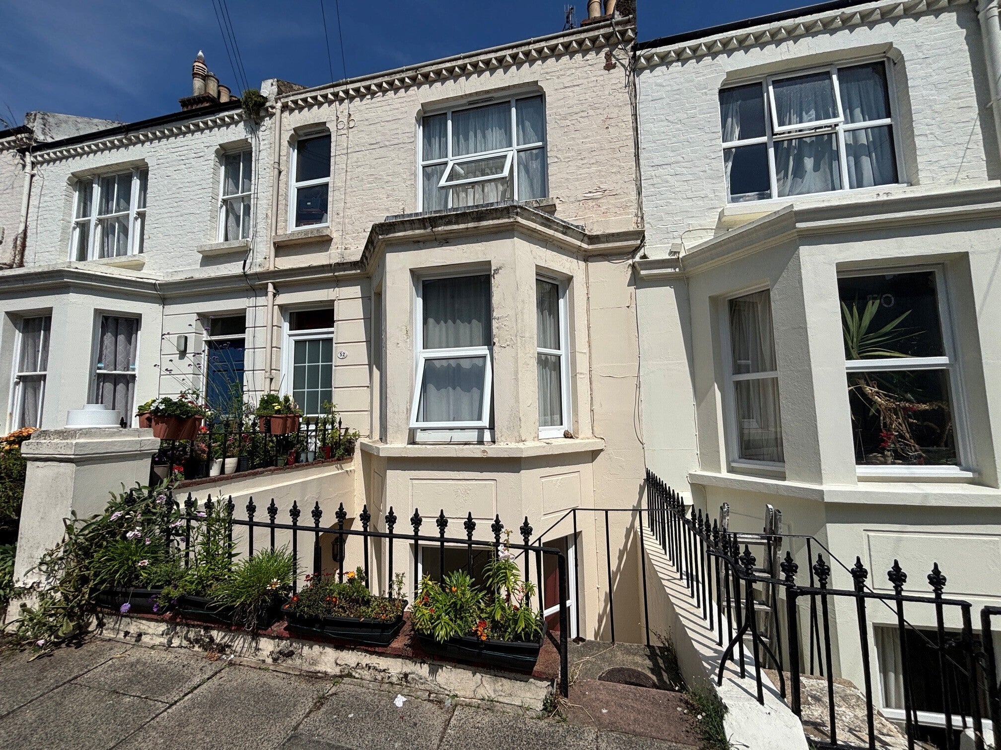 Flat Alexandra Road in St Leonards
