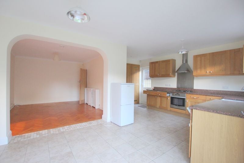 House Oak Hill in Epsom and Ewell