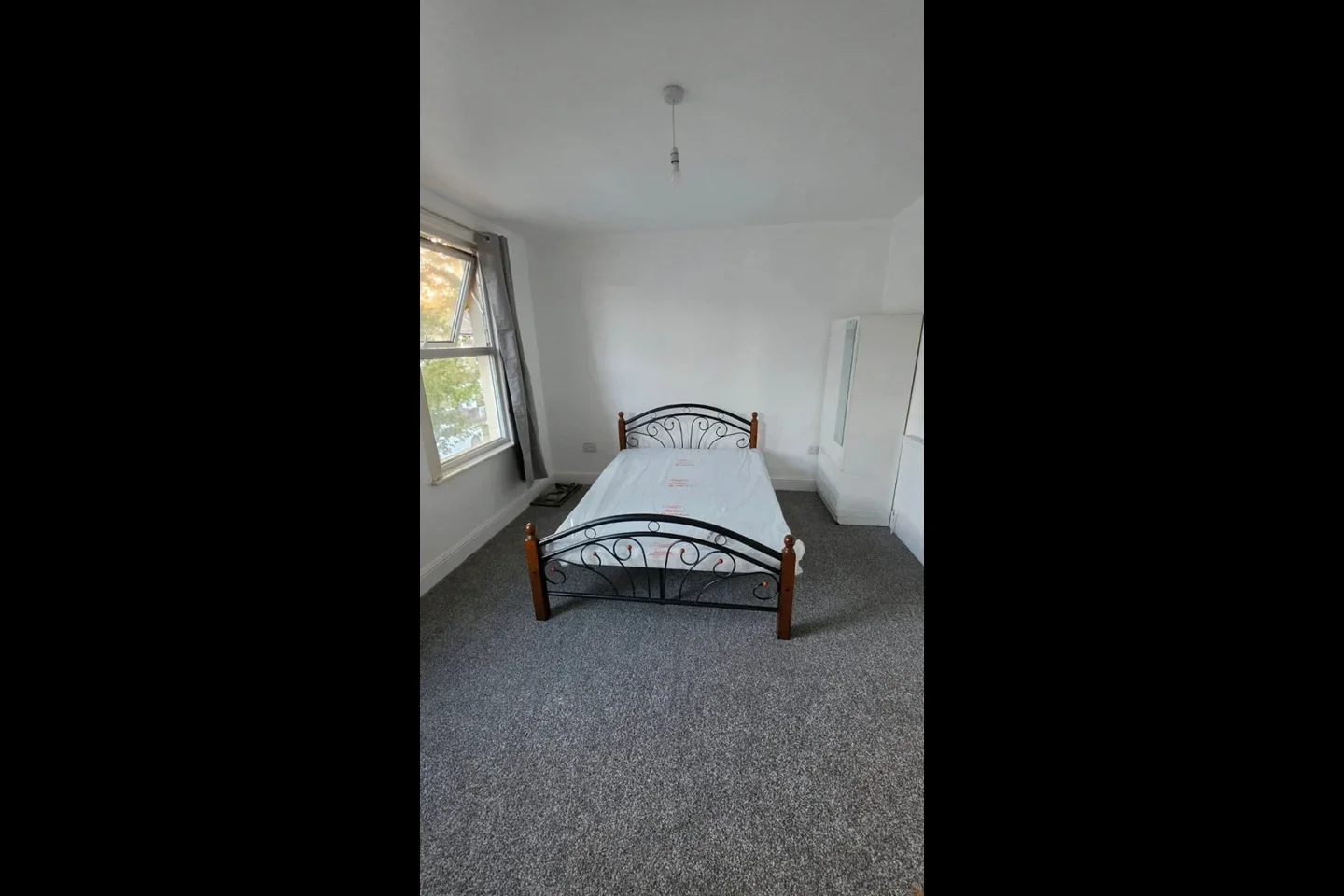 Room Belgrave Road in Greater London