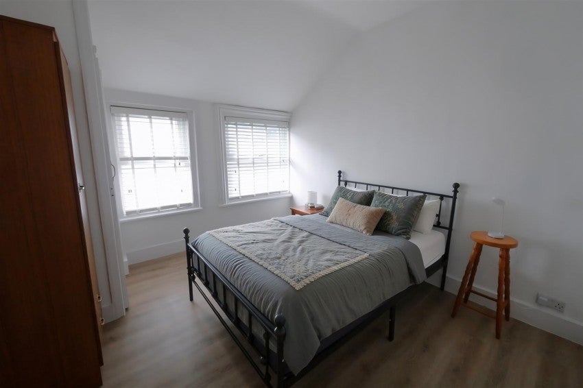 Flat Marine Parade in Worthing