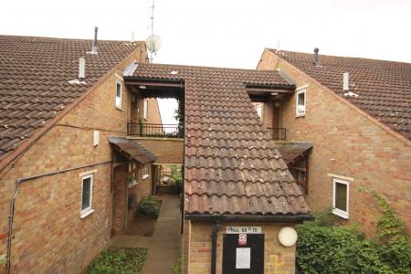 Flat Collyweston Road in Northampton