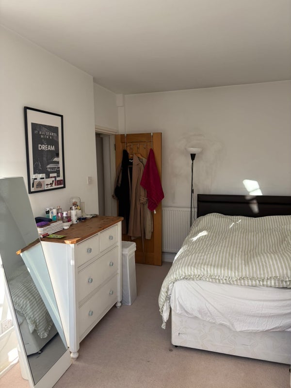 Room Erasmus Street in City of Westminster