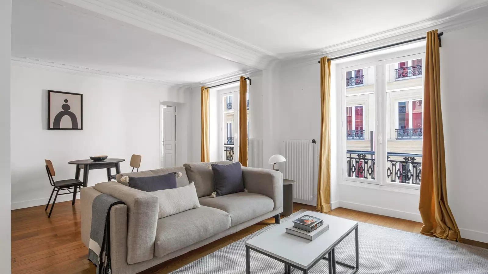 Flat Rue Claude-Rodier in Paris