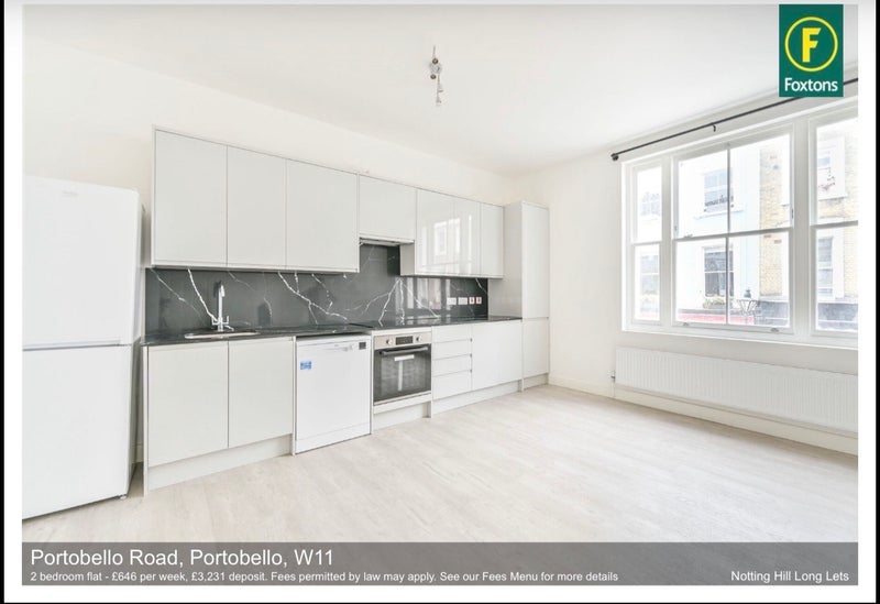 Flat Portobello Road in Greater London