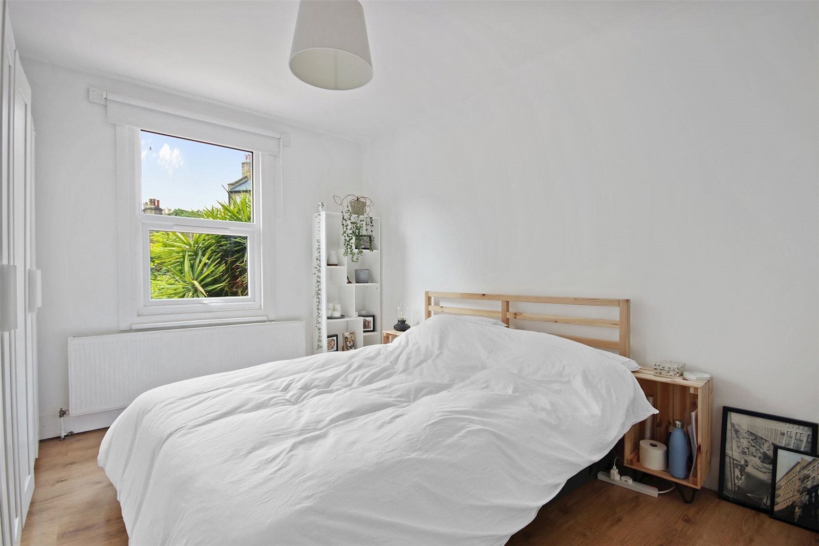 Flat Powerscroft Road in Greater London
