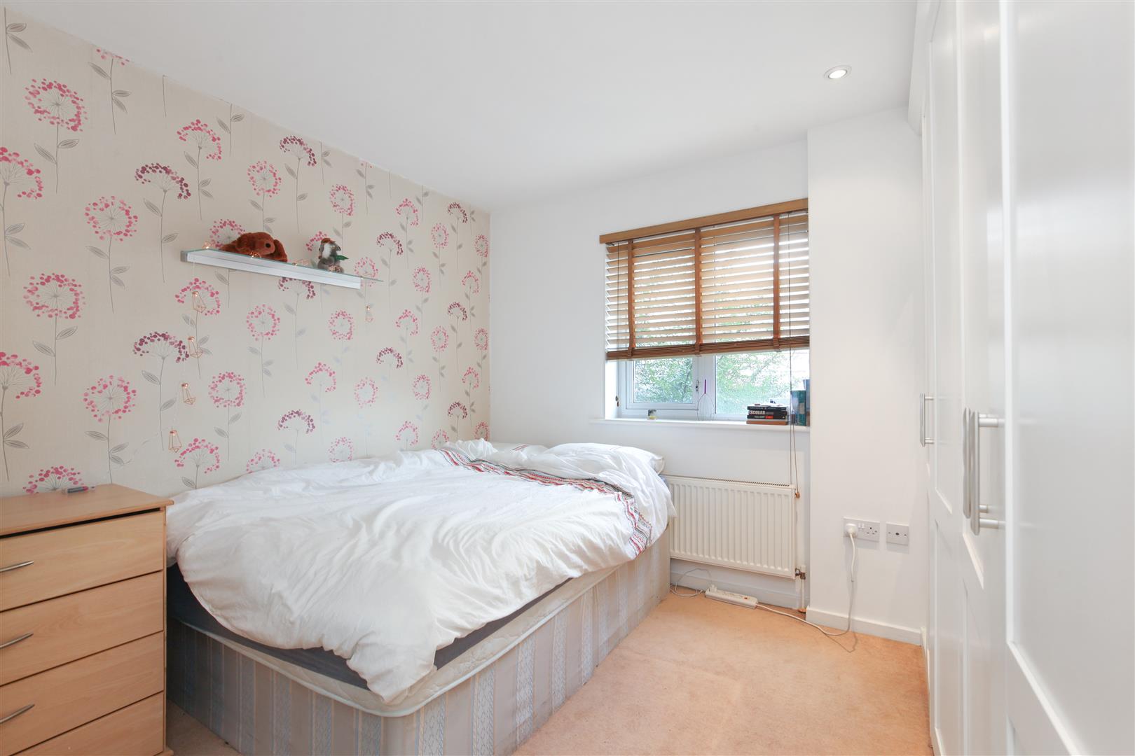 Flat Follett Street in Greater London