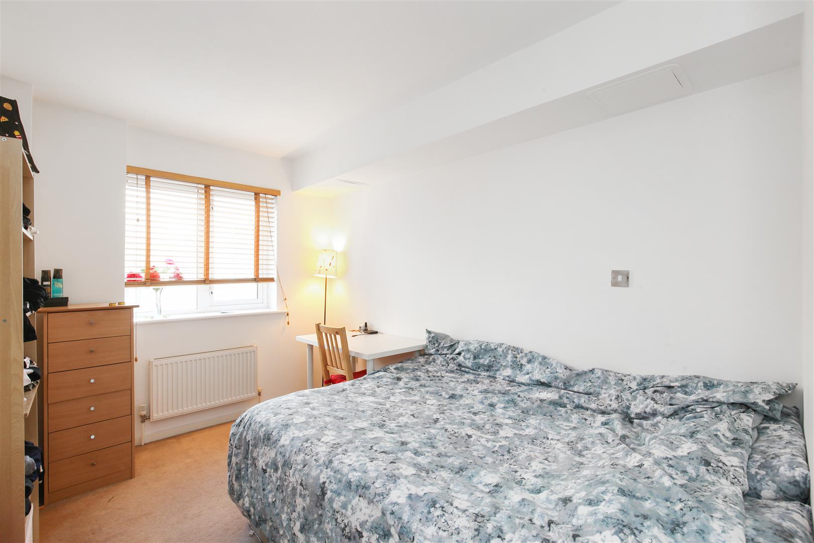 Flat Follett Street in Greater London