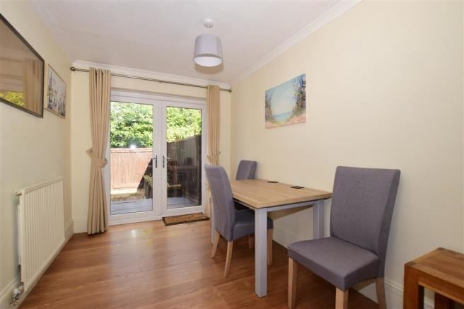 Room Biddenden Close in Maidstone
