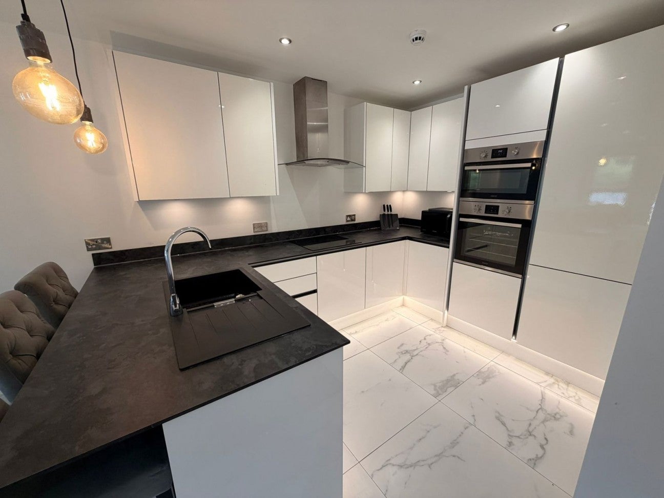 Flat Chorley New Road in Horwich