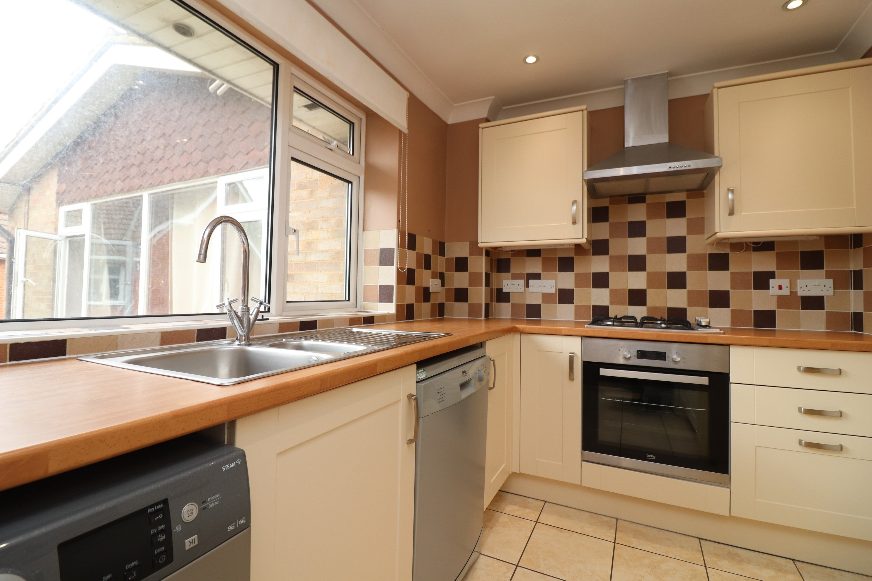 Flat Chapel Mews in Billericay