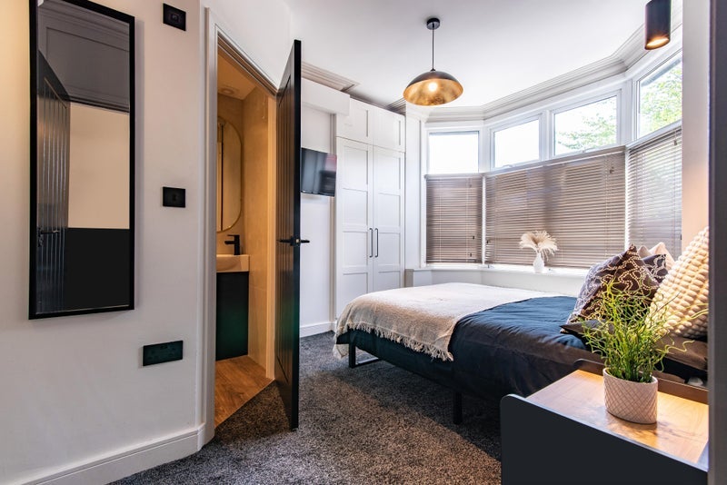 Room Thoroton Road in Nottingham
