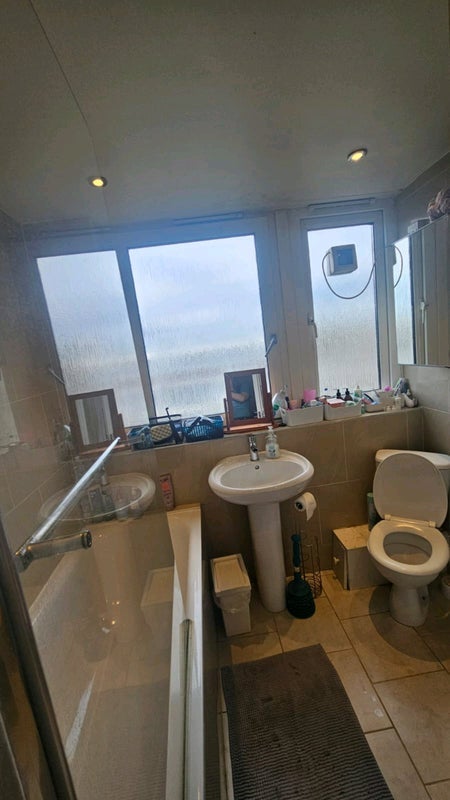 Room Barringer Square in Greater London