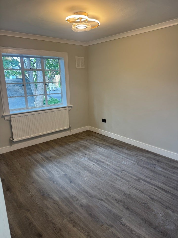 Flat Conifers Close in Greater London