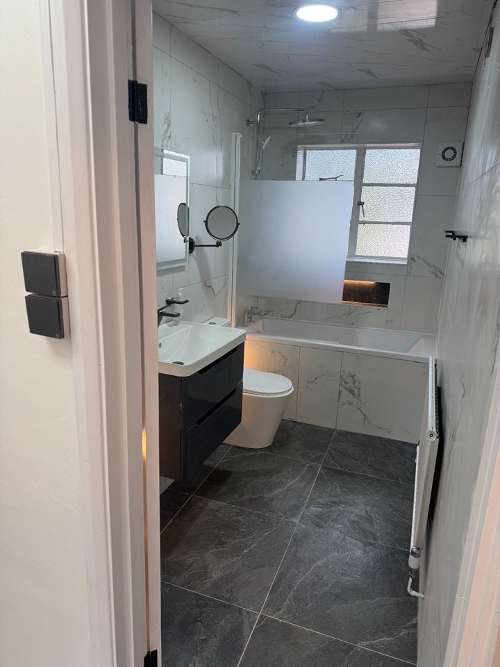 Flat Conifers Close in Greater London