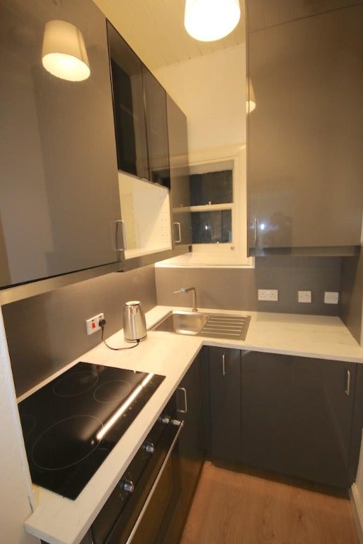 Flat Balcarres Street in City of Edinburgh