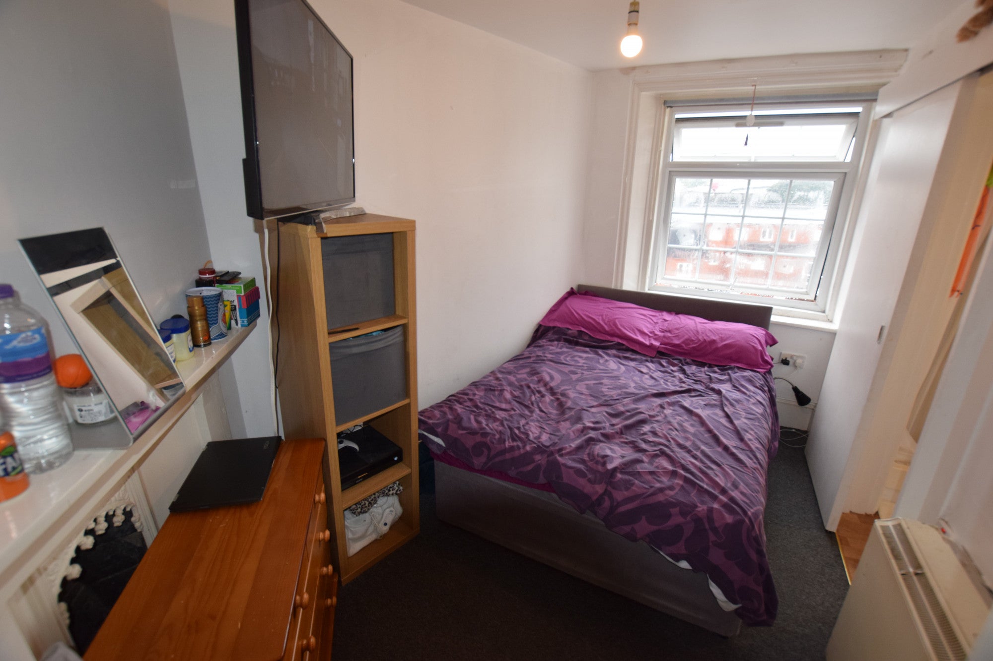 Flat Canute Road in Southampton