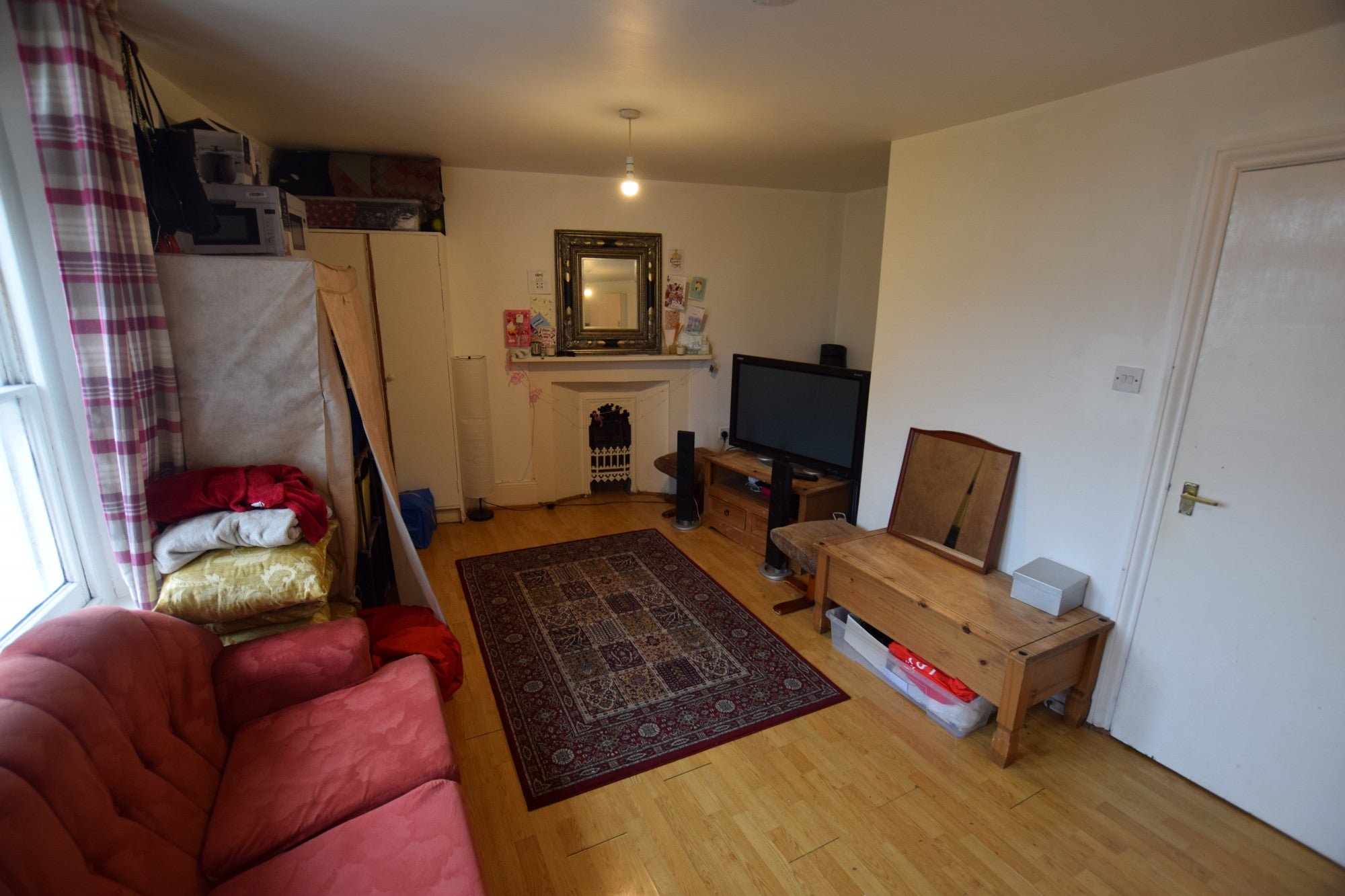 Flat Canute Road in Southampton