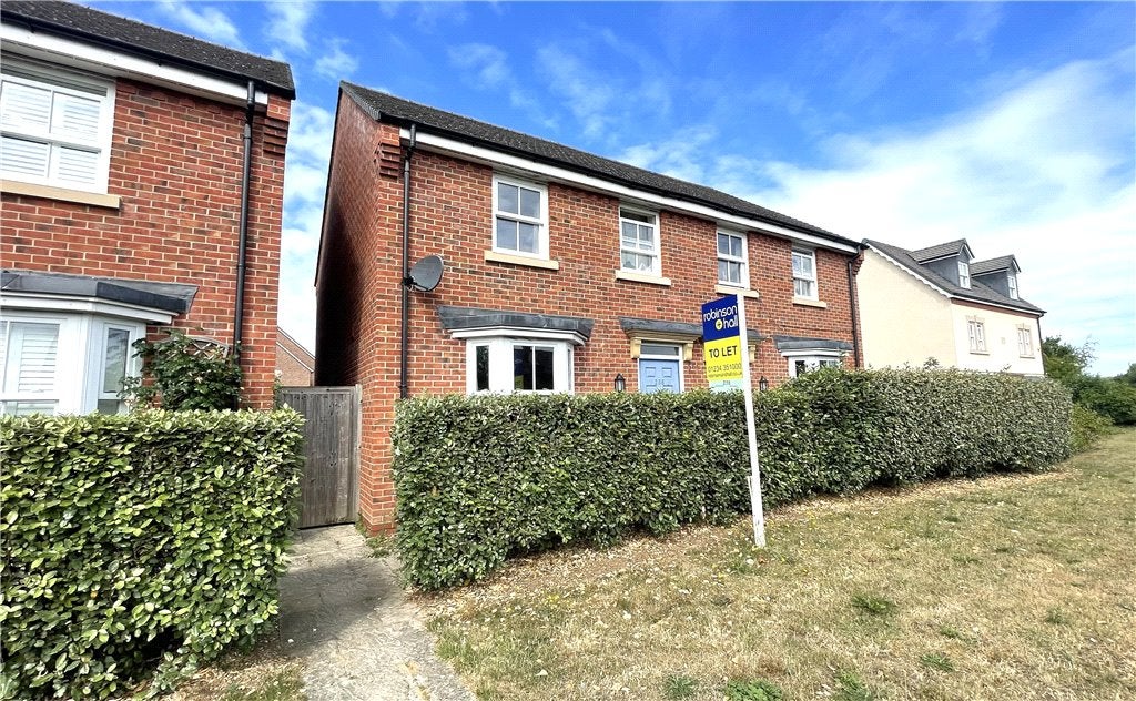 House Greenkeepers Road in Great Denham