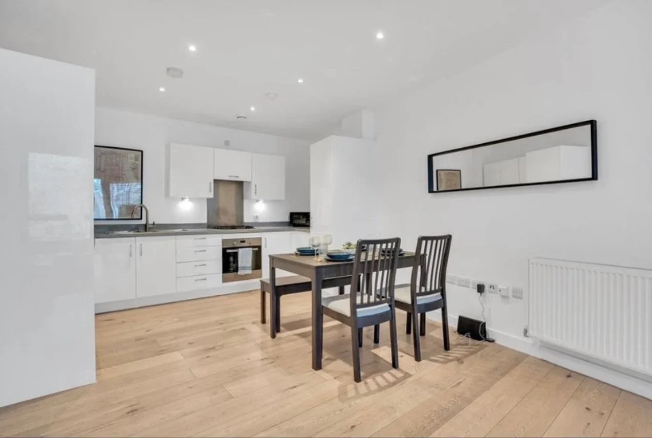 Flat Southampton Way in Greater London