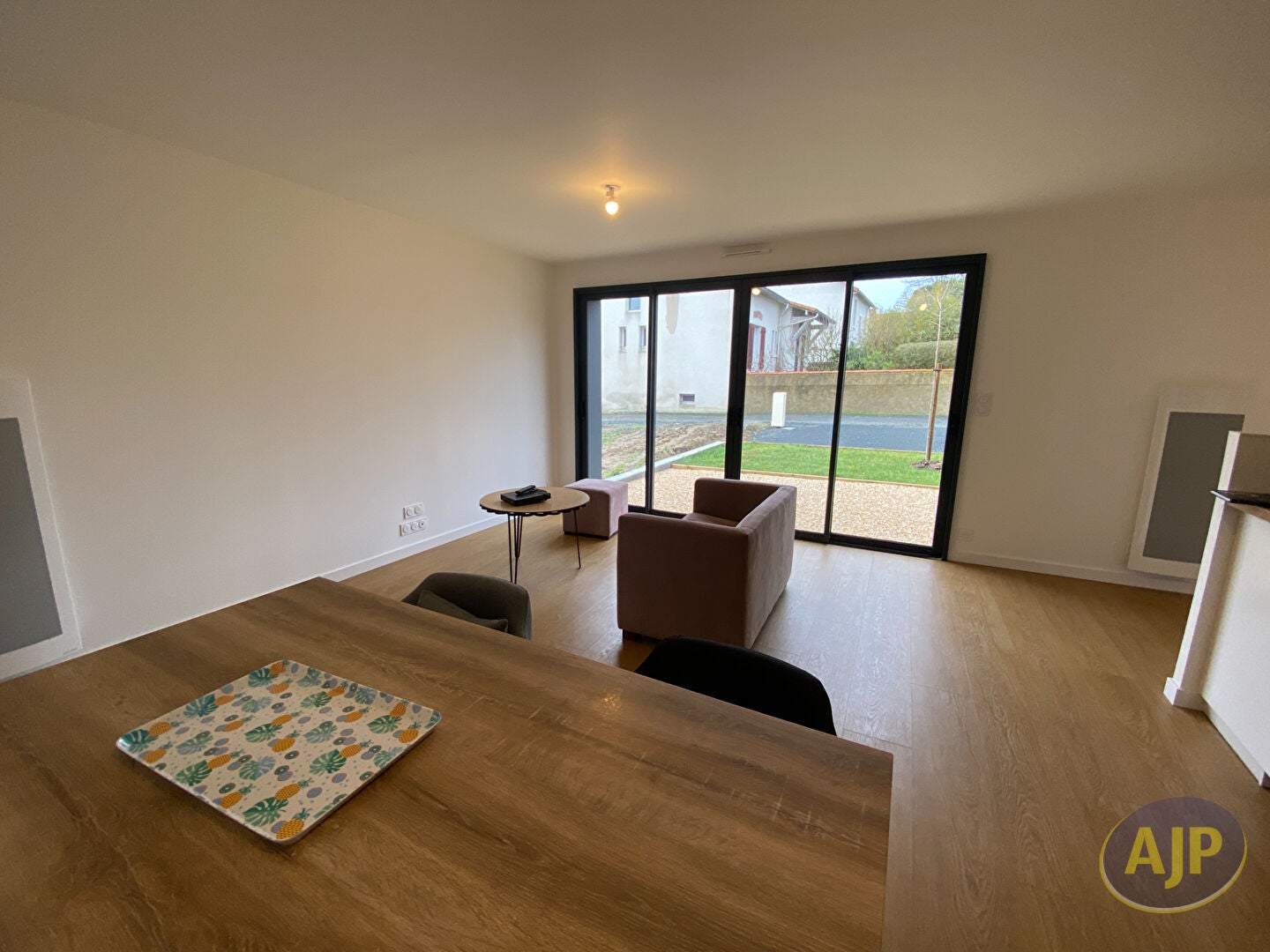 House D 9 in Nouans-les-Fontaines