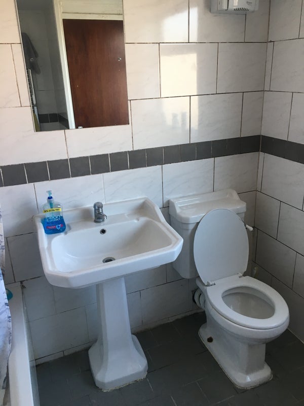 Room Milcote Road in Sandwell