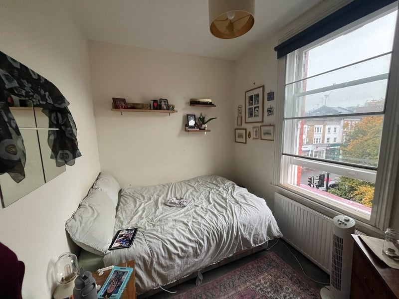 Room Upper Street in Greater London