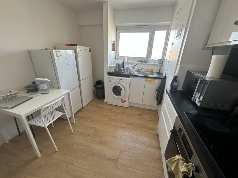 Room Cornwallis Road in Greater London
