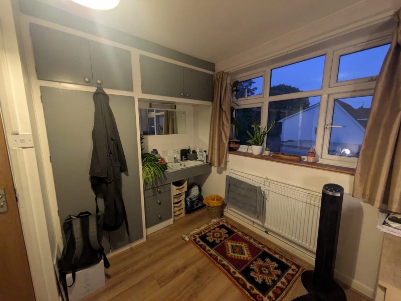 Room Derwent Crescent in Greater London