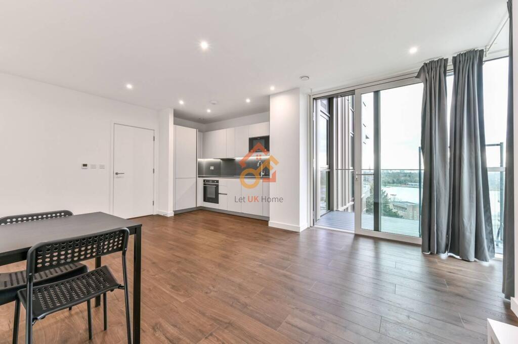 Flat Coster Avenue in London