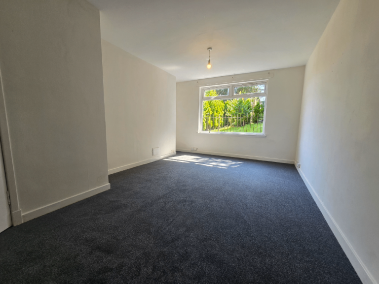 Flat Loganlee Terrace in Dundee