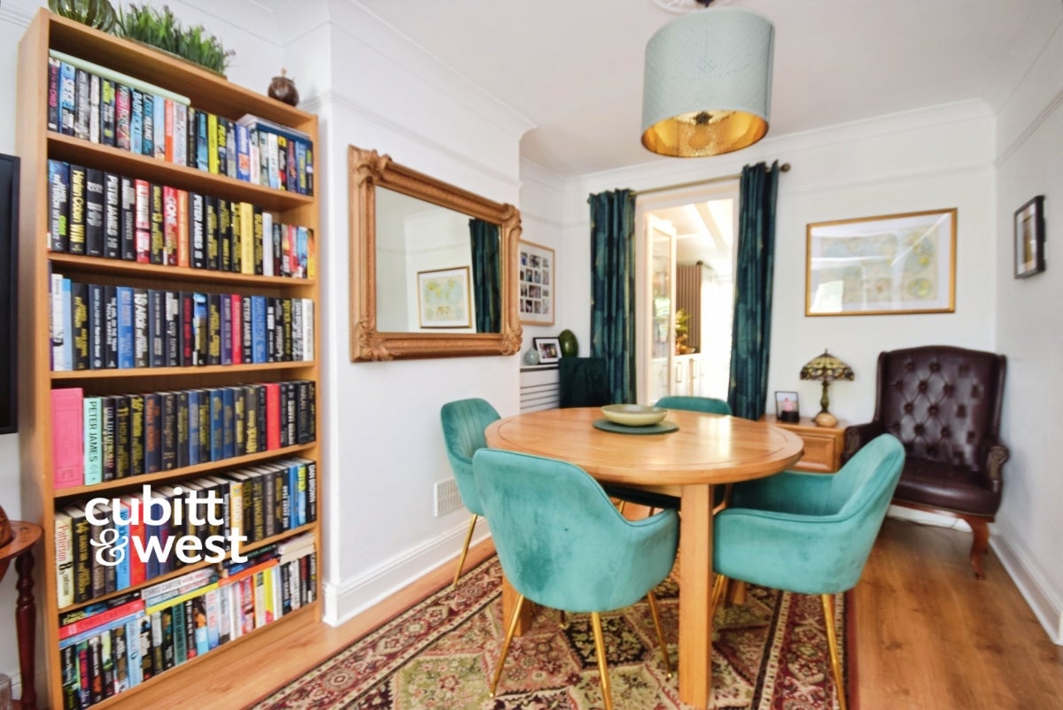 House Carshalton Grove in Greater London