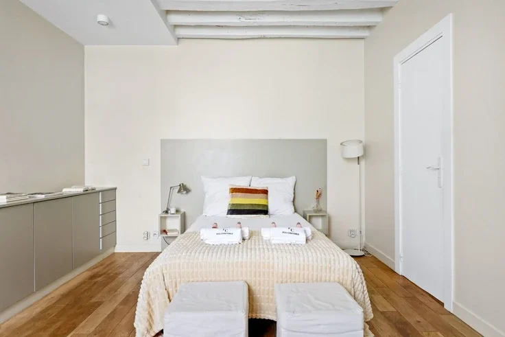 Appartement Rue Saint-Guillaume à Paris