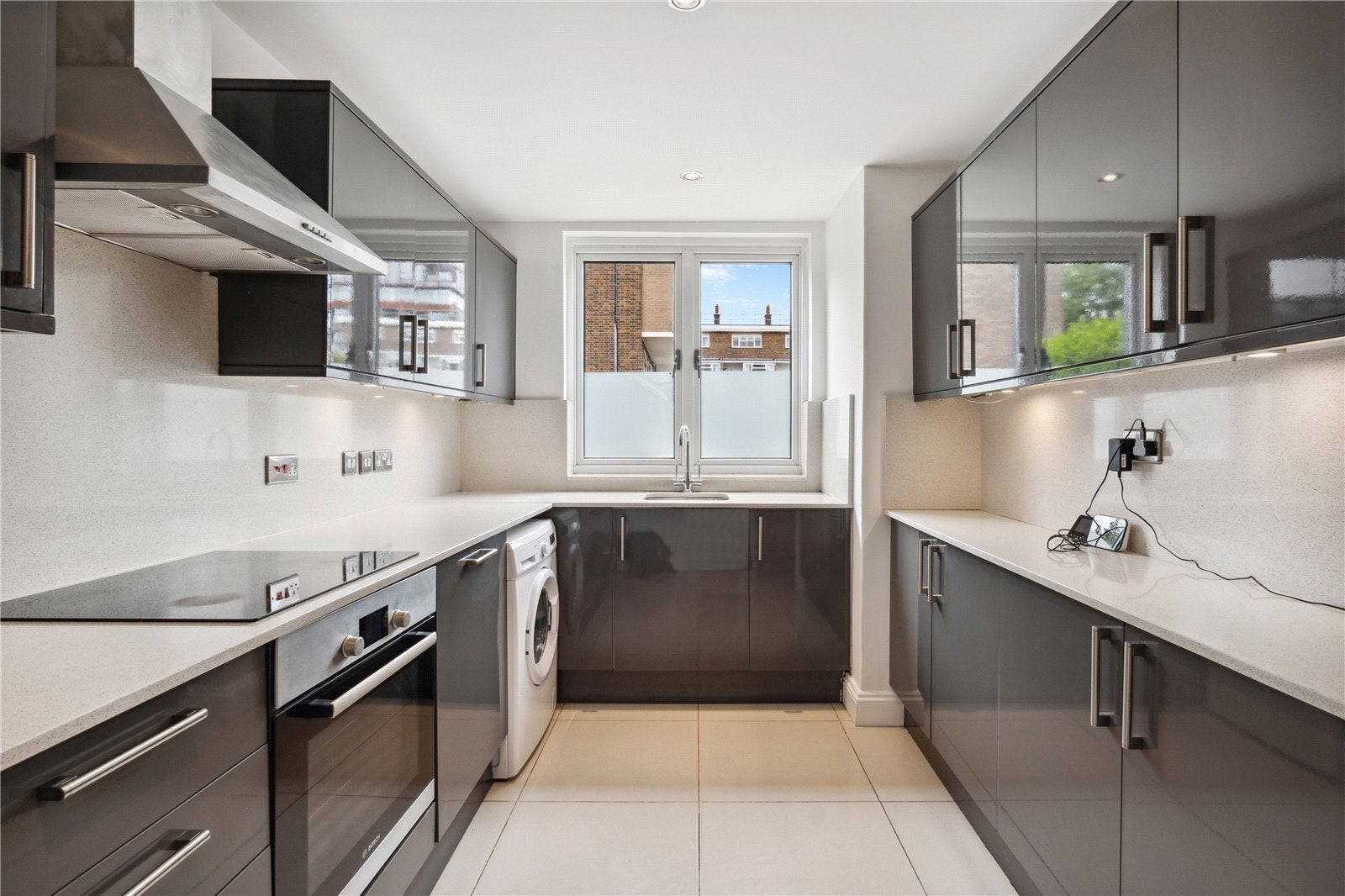 Flat Weymouth Terrace in Greater London
