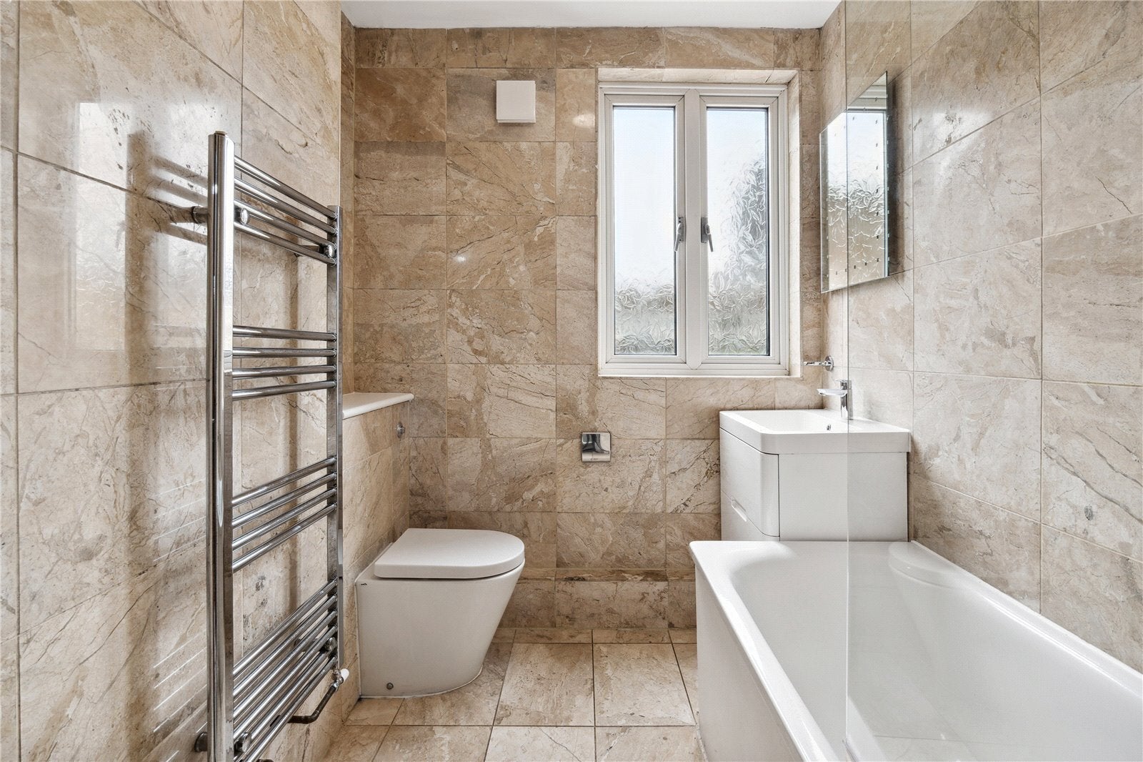 Flat Weymouth Terrace in Greater London