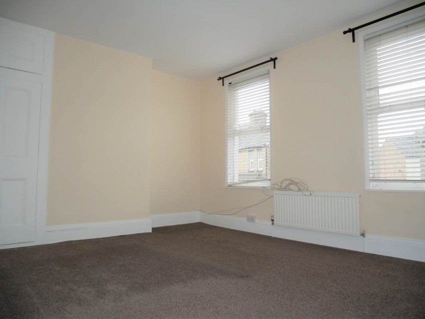 Flat Barnsole Road in Gillingham