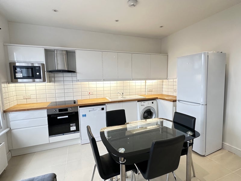 Flat Selsdon Road in Greater London