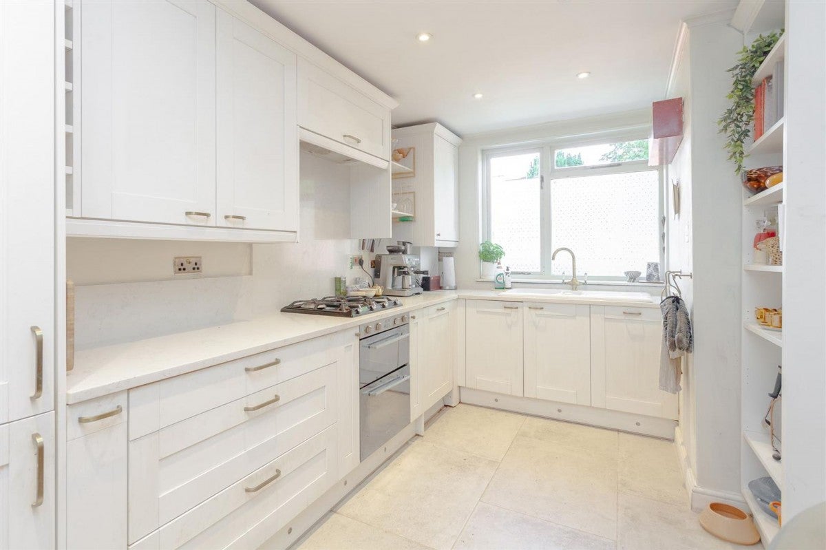 House Brett Close in Greater London