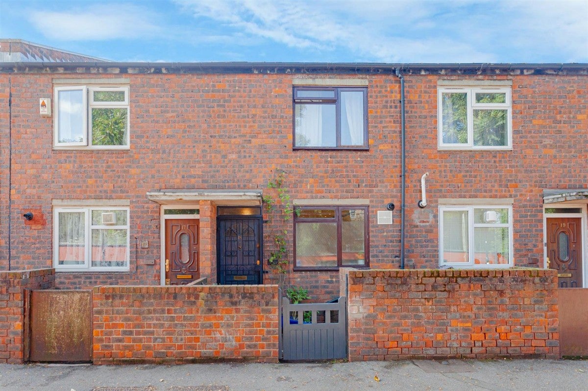 House Brett Close in Greater London