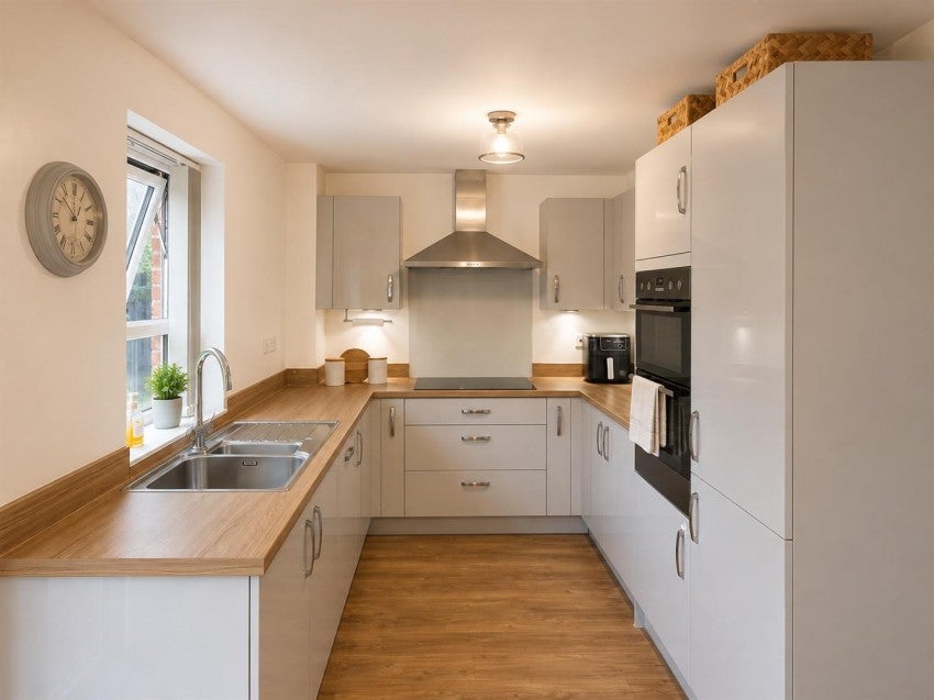 House Garner Way in Harborough