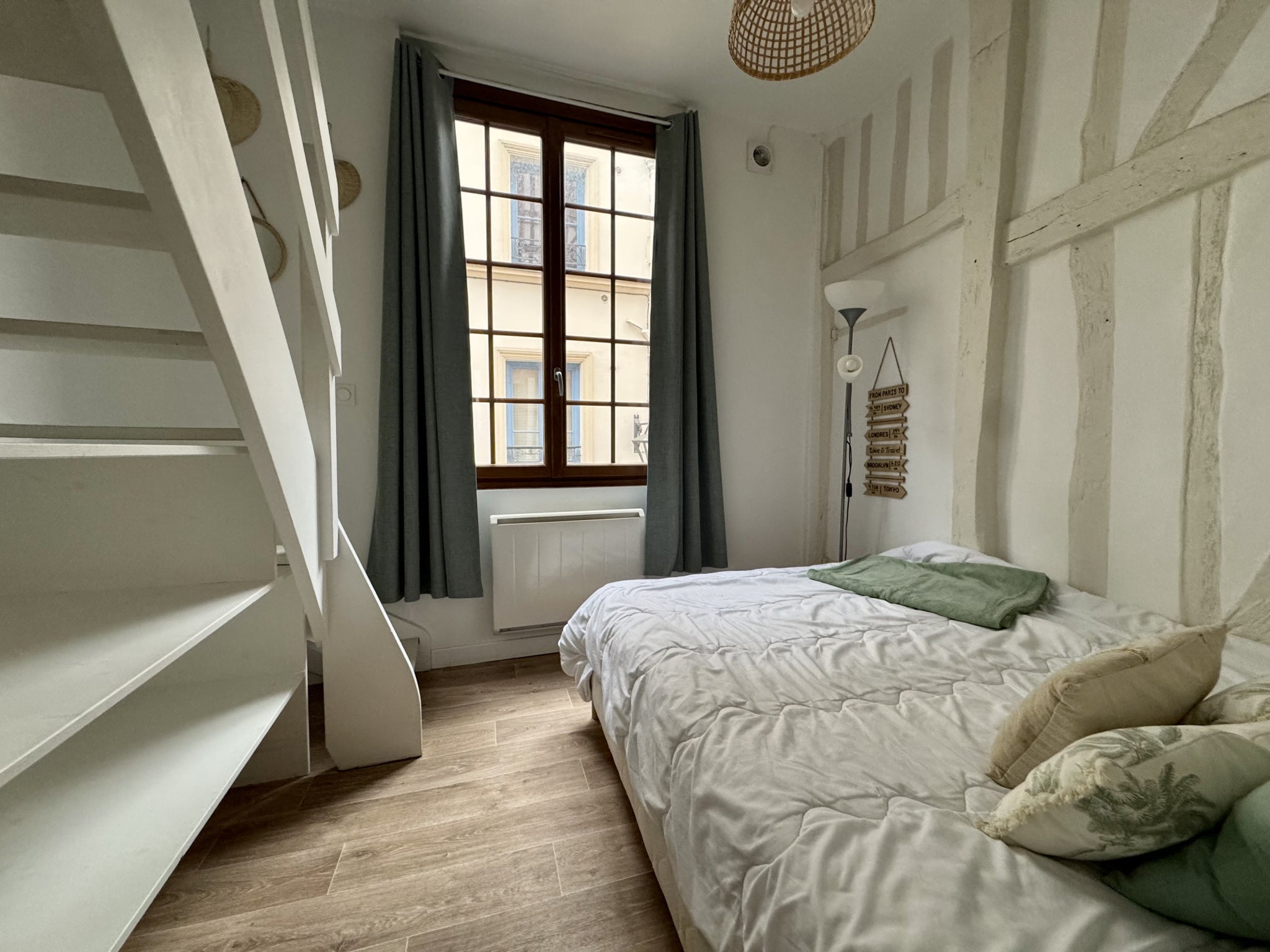 Flat Rue du Vieux Palais in Rouen