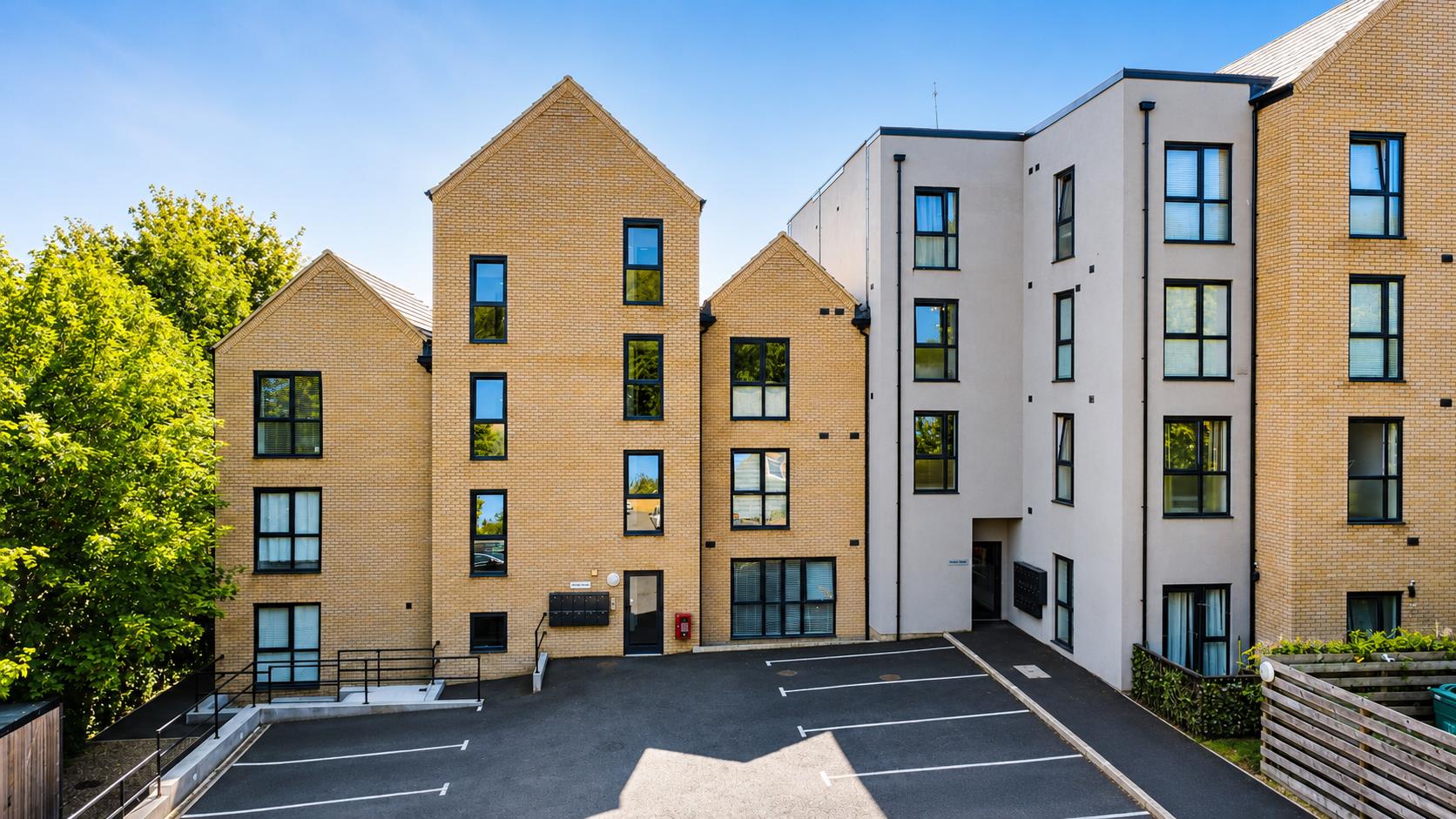 Flat Valley Green in Dacorum