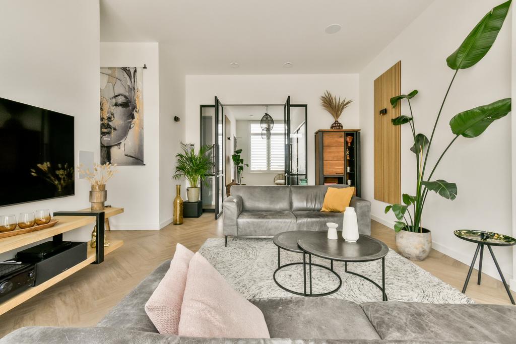 Woning te huur: Tan Malakastraat, Amsterdam