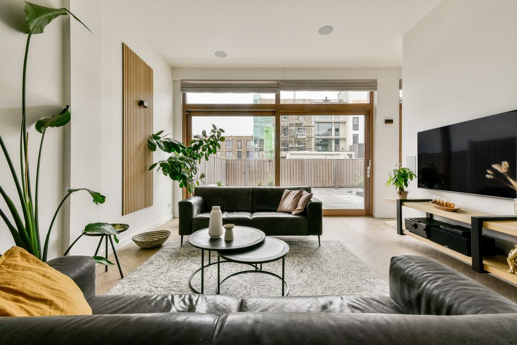 Woning te huur: Tan Malakastraat, Amsterdam