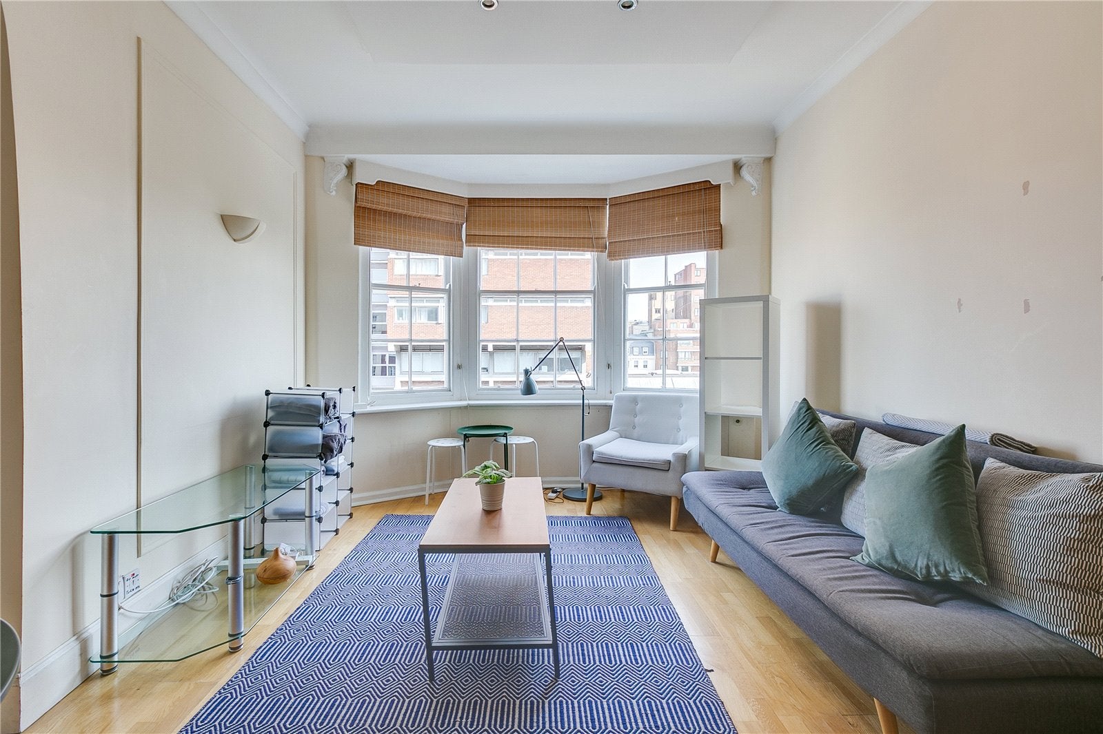Flat Queensway in City of Westminster