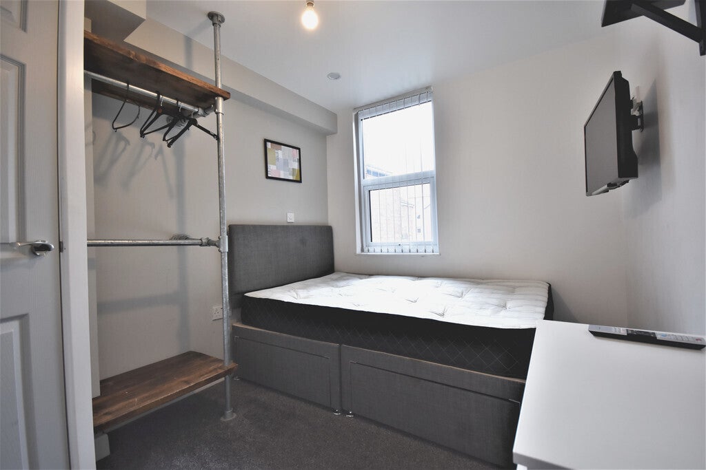 Room Anglian Way in Coventry